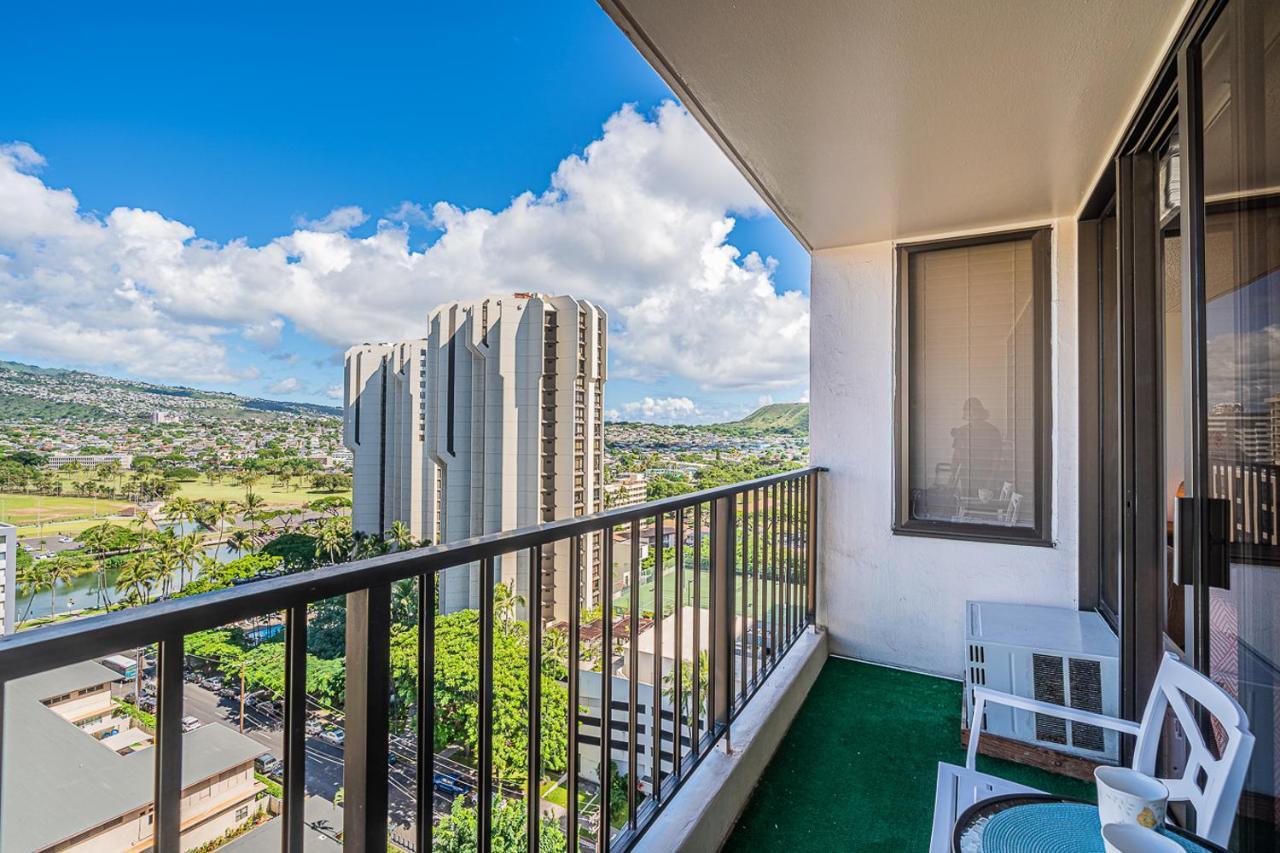 Free Parking, Pool, Sauna, Spa, Wifi, Bbq, Ac - Waikiki Banyan Гонолулу Экстерьер фото