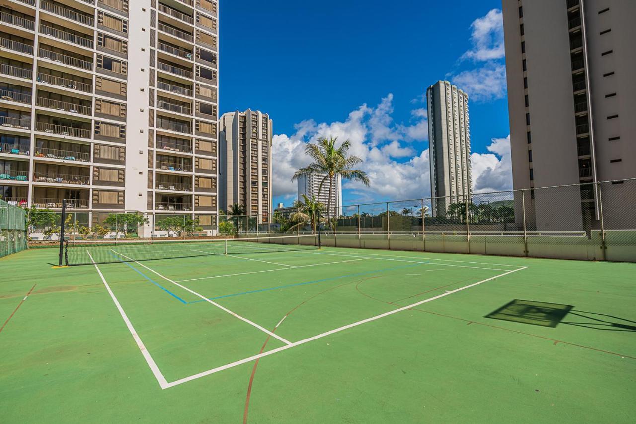 Free Parking, Pool, Sauna, Spa, Wifi, Bbq, Ac - Waikiki Banyan Гонолулу Экстерьер фото